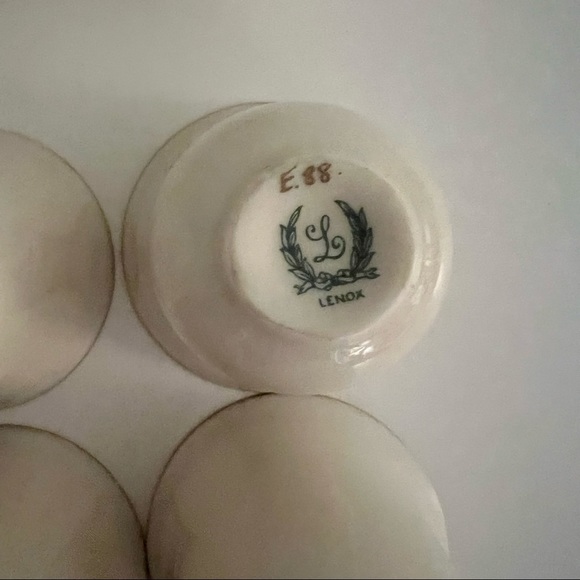 Lenox #88 Bell Shape Demitasse Liners- Set of 10. Cream with Gold Trim - Picture 6 of 12